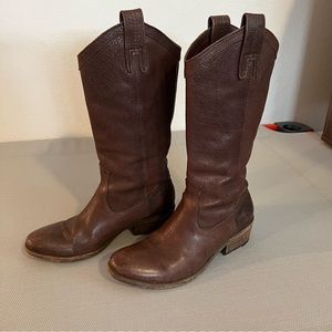 Frye Boots Size 6